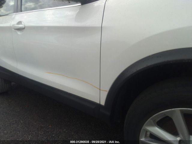 Photo 5 VIN: JN1BJ1CR0HW144312 - NISSAN ROGUE SPORT 