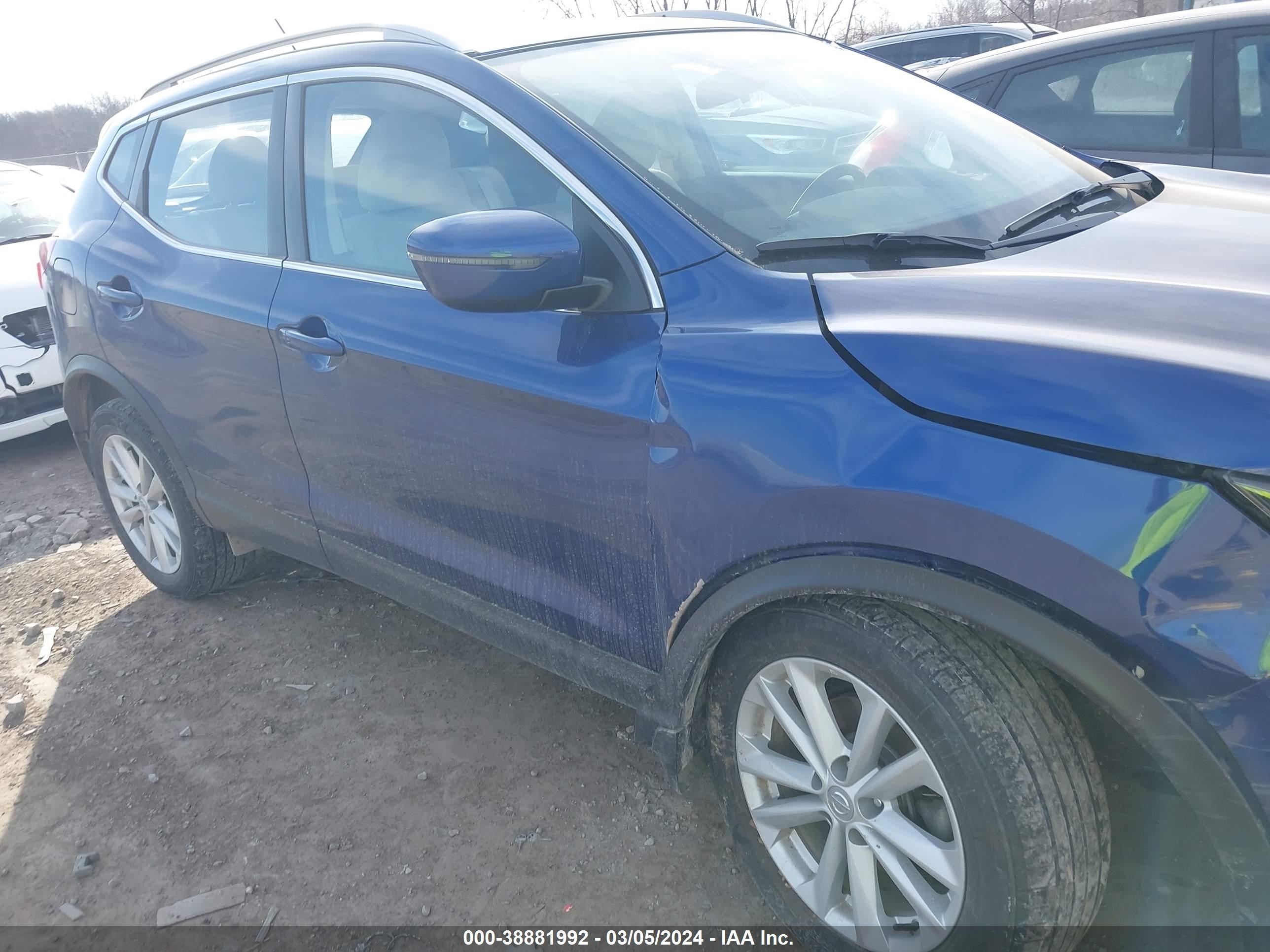 Photo 13 VIN: JN1BJ1CR0JW291350 - NISSAN ROGUE 