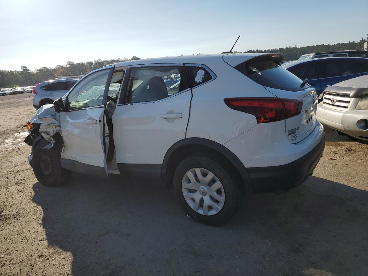 Photo 1 VIN: JN1BJ1CR0KW318340 - NISSAN ROGUE 