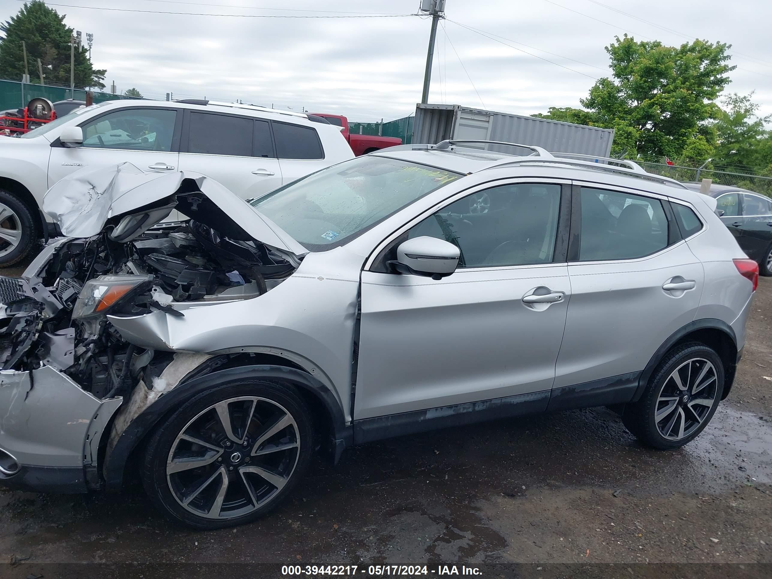 Photo 13 VIN: JN1BJ1CR1HW117300 - NISSAN ROGUE 