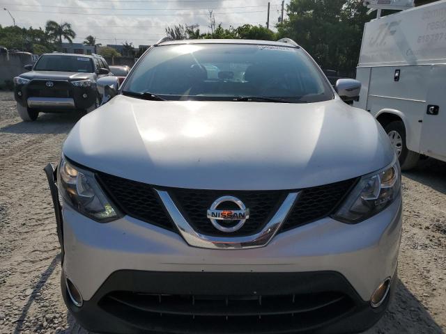 Photo 4 VIN: JN1BJ1CR1HW133531 - NISSAN ROGUE 