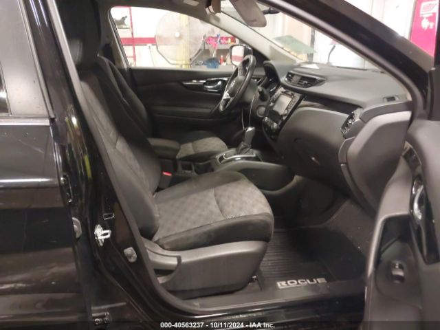 Photo 4 VIN: JN1BJ1CR1JW205902 - NISSAN ROGUE SPORT 