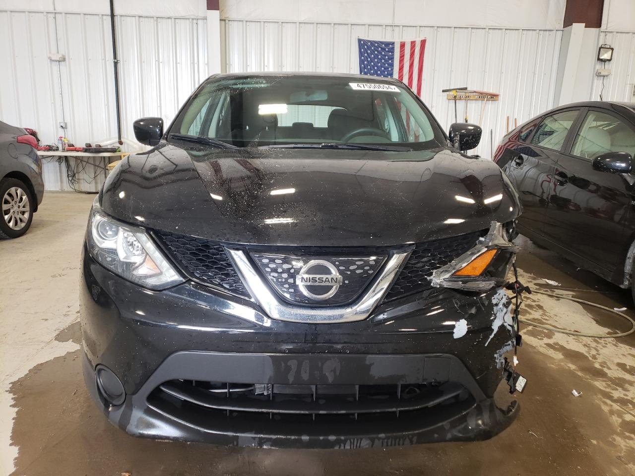 Photo 4 VIN: JN1BJ1CR1JW258924 - NISSAN ROGUE 