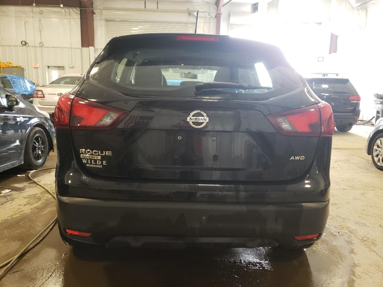 Photo 5 VIN: JN1BJ1CR1JW258924 - NISSAN ROGUE 