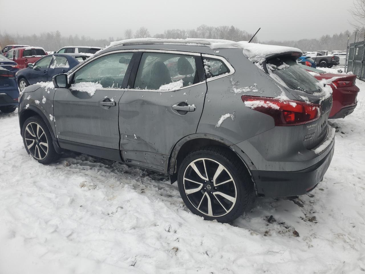 Photo 1 VIN: JN1BJ1CR1JW290787 - NISSAN ROGUE 