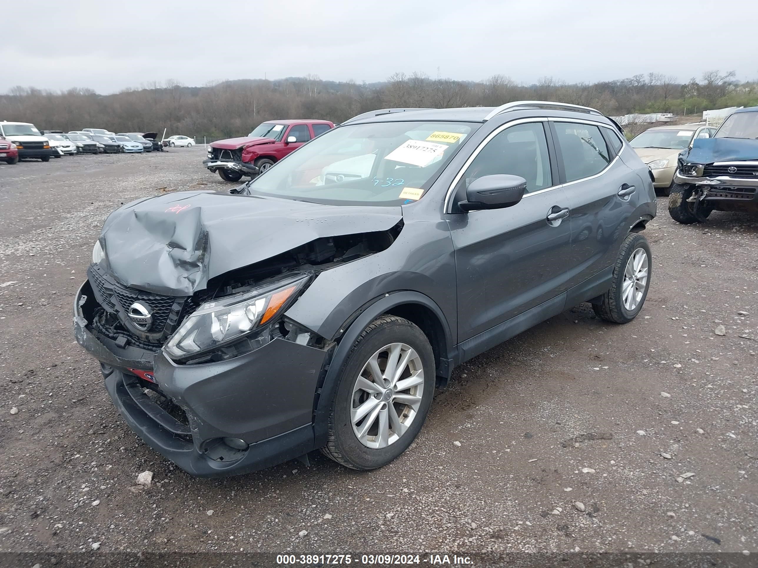 Photo 1 VIN: JN1BJ1CR2HW101042 - NISSAN ROGUE 