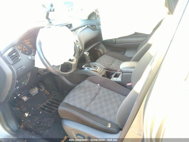 Photo 4 VIN: JN1BJ1CR2HW101333 - NISSAN ROGUE SPORT 