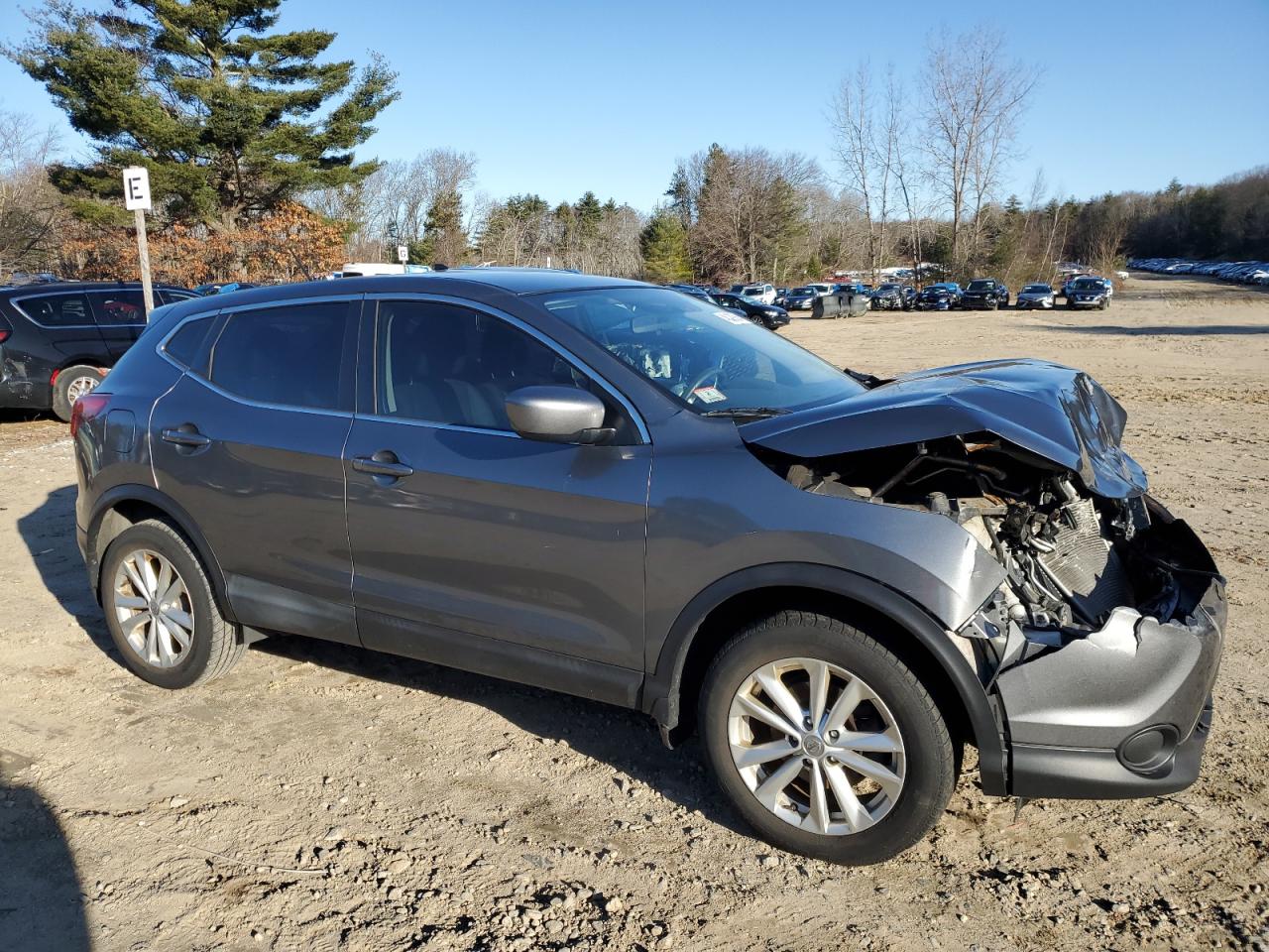 Photo 3 VIN: JN1BJ1CR2HW105107 - NISSAN ROGUE 