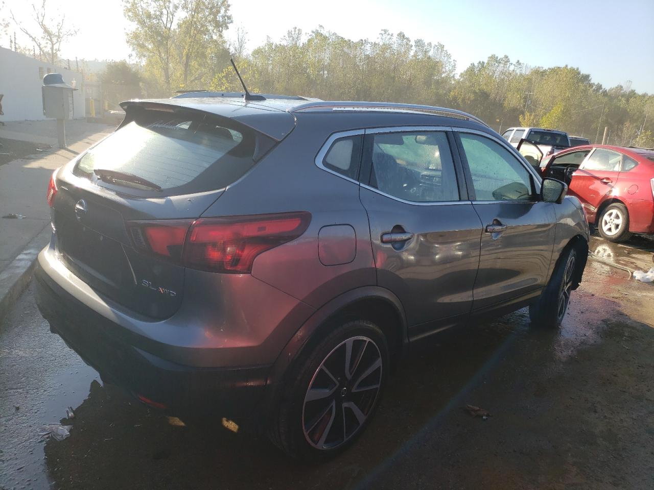 Photo 2 VIN: JN1BJ1CR2HW143033 - NISSAN ROGUE 