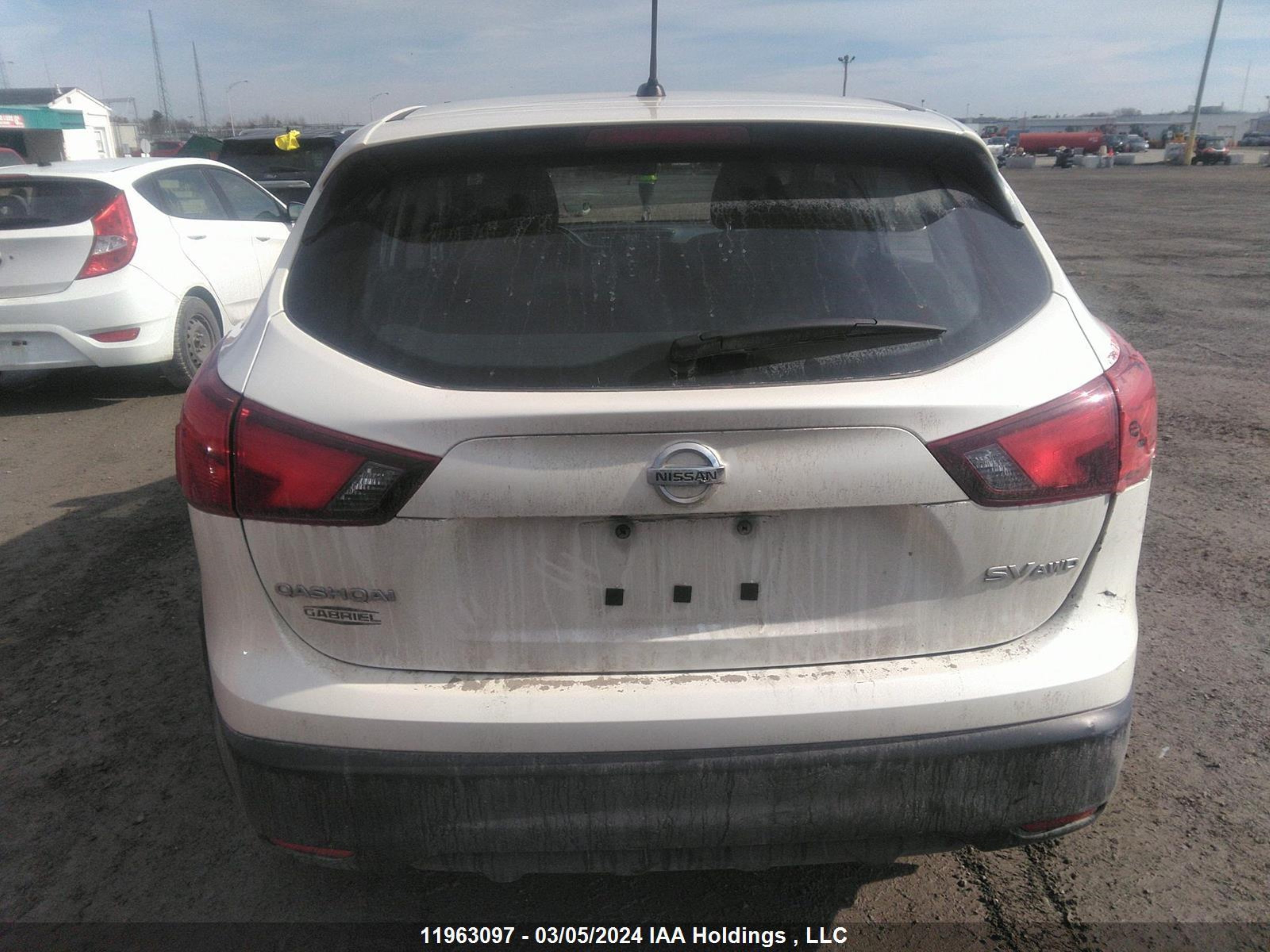 Photo 15 VIN: JN1BJ1CR2JW288465 - NISSAN QASHQAI 