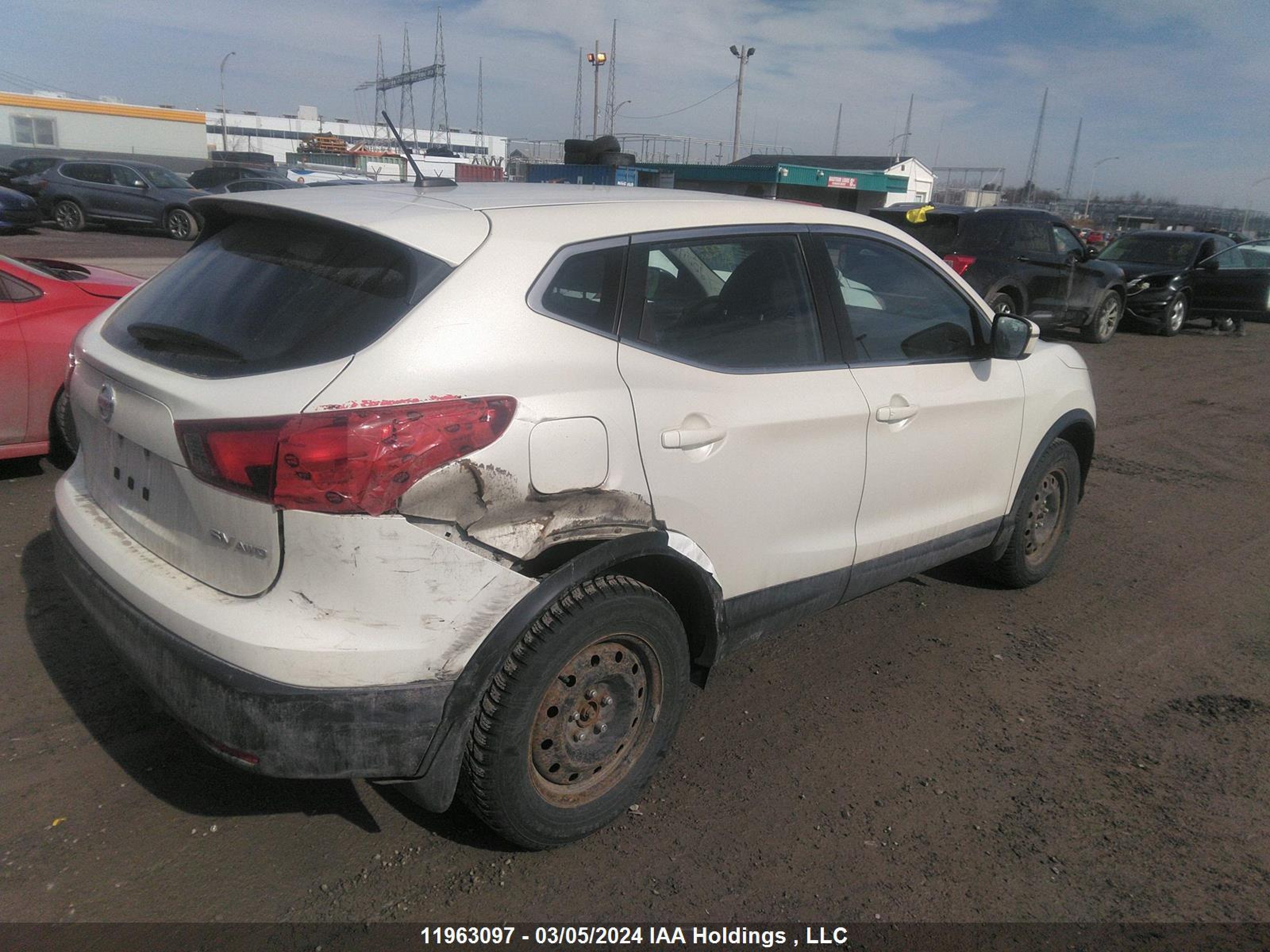 Photo 3 VIN: JN1BJ1CR2JW288465 - NISSAN QASHQAI 