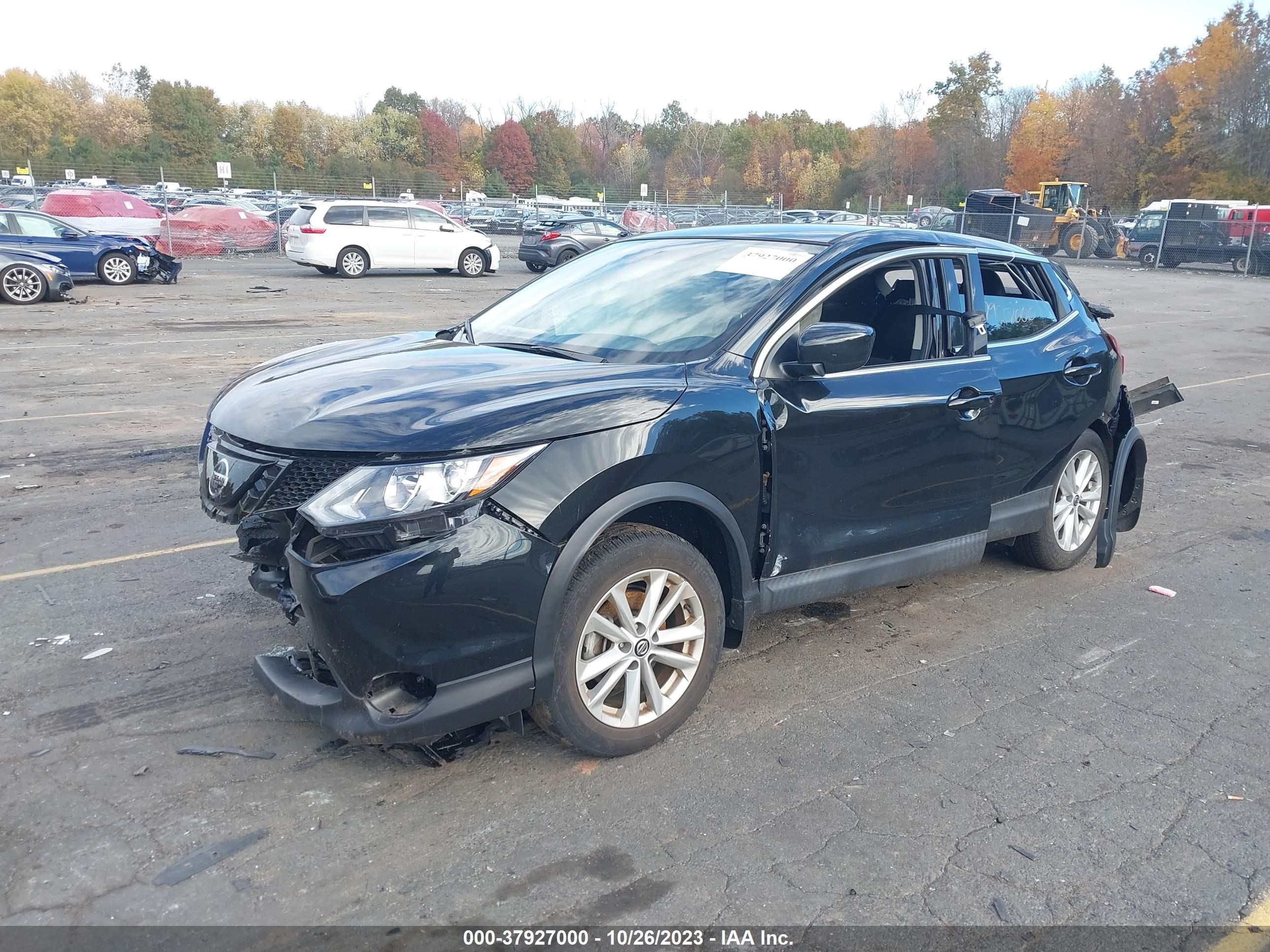 Photo 1 VIN: JN1BJ1CR2KW622687 - NISSAN ROGUE 