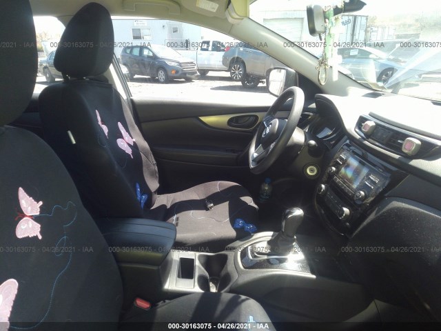 Photo 4 VIN: JN1BJ1CR3HW100918 - NISSAN ROGUE SPORT 