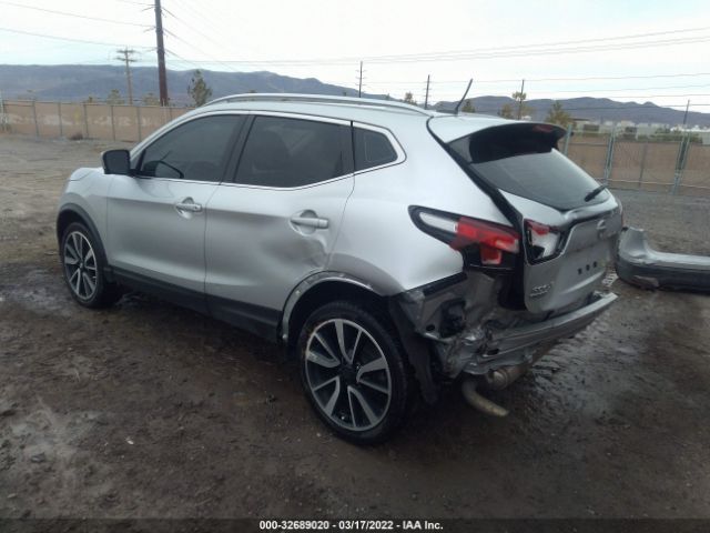 Photo 2 VIN: JN1BJ1CR3HW132493 - NISSAN ROGUE SPORT 