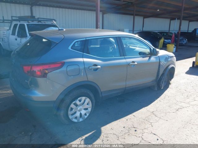 Photo 3 VIN: JN1BJ1CR3JW264157 - NISSAN ROGUE SPORT 