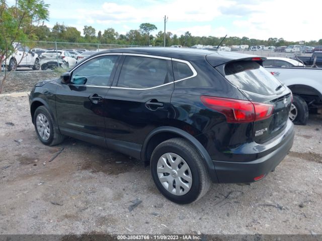 Photo 2 VIN: JN1BJ1CR3JW264661 - NISSAN ROGUE SPORT 