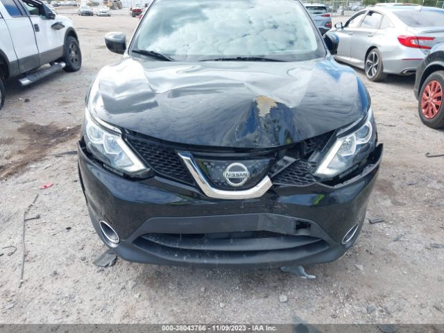 Photo 5 VIN: JN1BJ1CR3JW264661 - NISSAN ROGUE SPORT 