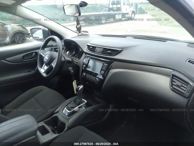 Photo 4 VIN: JN1BJ1CR3KW324021 - NISSAN ROGUE SPORT 