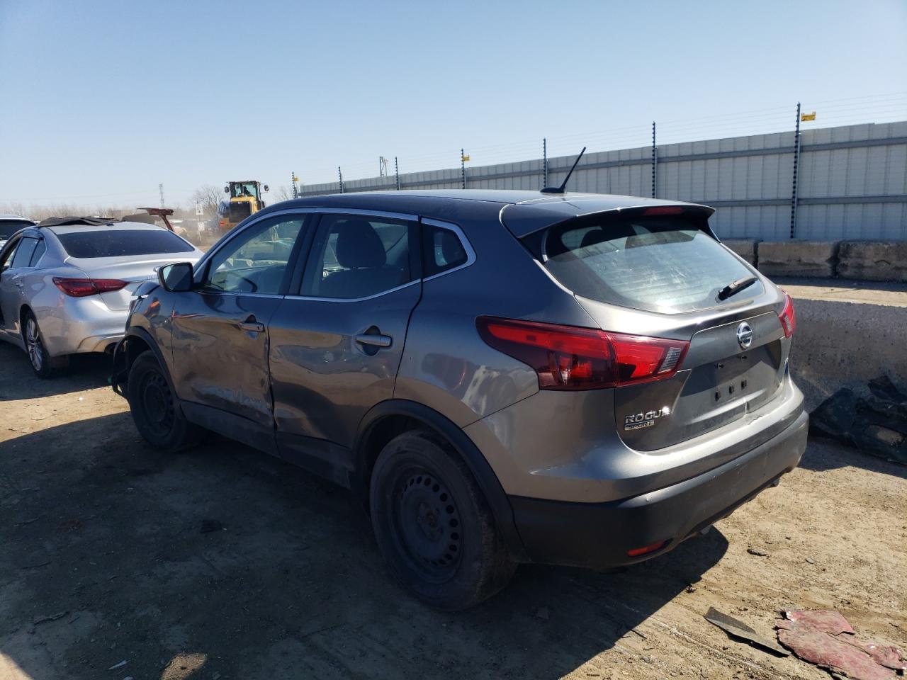 Photo 1 VIN: JN1BJ1CR3KW344558 - NISSAN ROGUE 