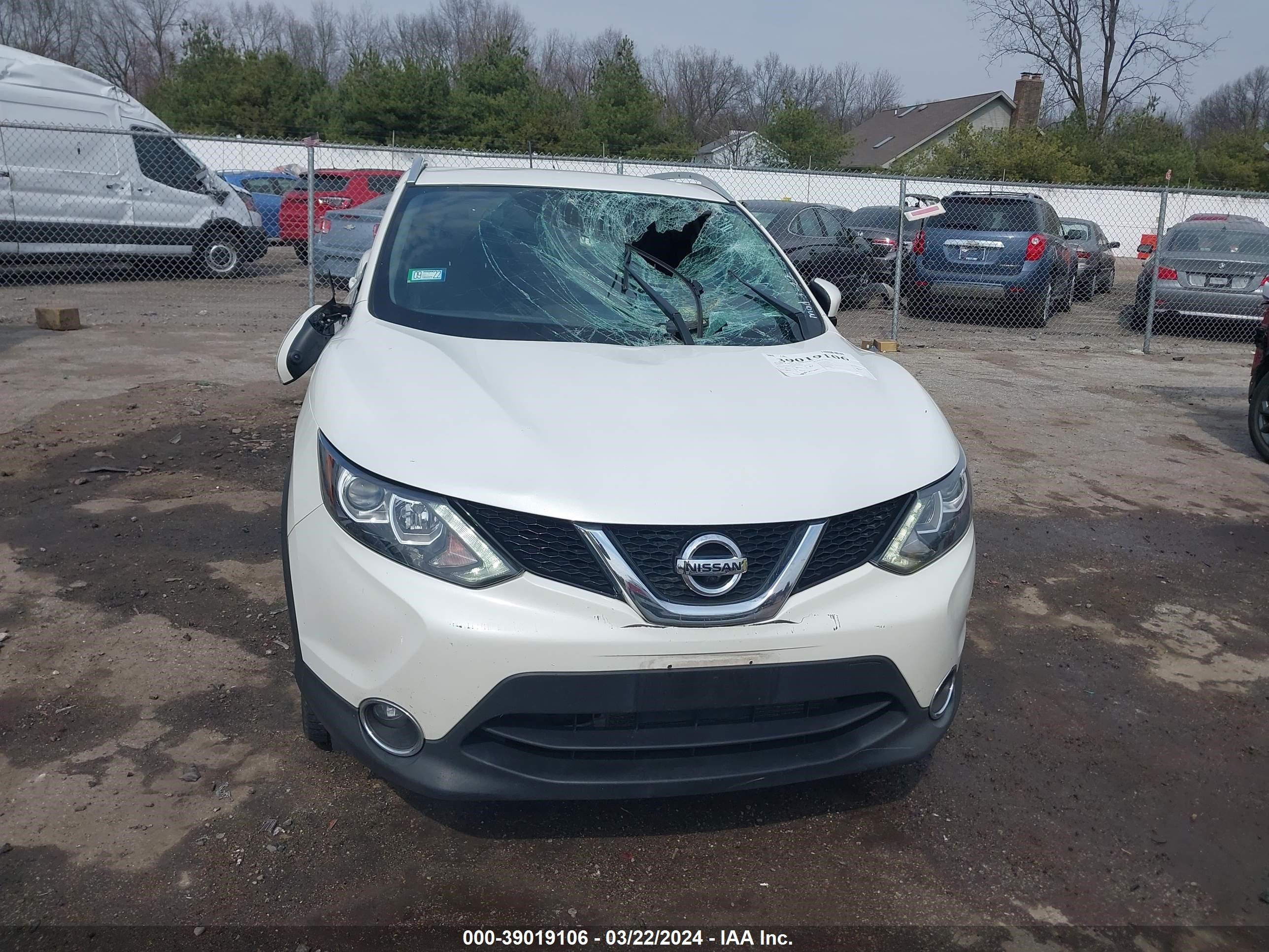 Photo 11 VIN: JN1BJ1CR4HW120076 - NISSAN ROGUE 