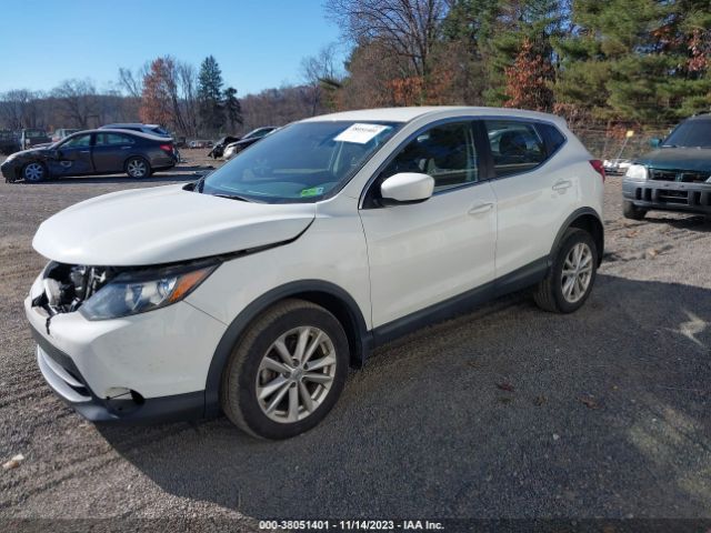 Photo 1 VIN: JN1BJ1CR4JW285650 - NISSAN ROGUE SPORT 