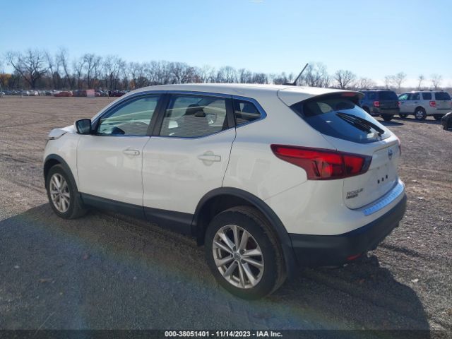 Photo 2 VIN: JN1BJ1CR4JW285650 - NISSAN ROGUE SPORT 