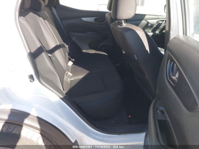 Photo 7 VIN: JN1BJ1CR4JW285650 - NISSAN ROGUE SPORT 