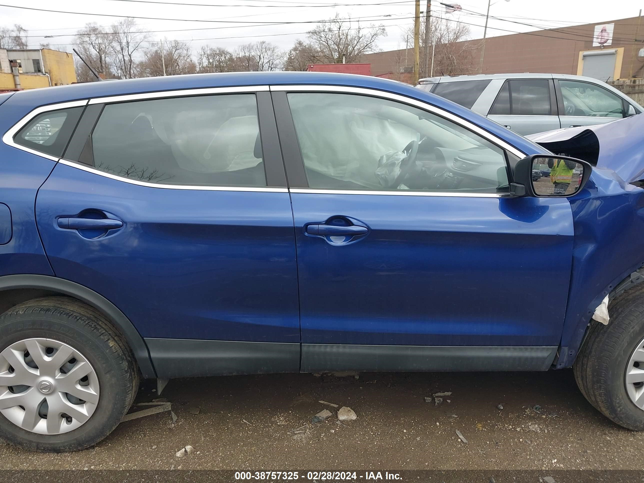 Photo 12 VIN: JN1BJ1CR4KW326022 - NISSAN ROGUE 