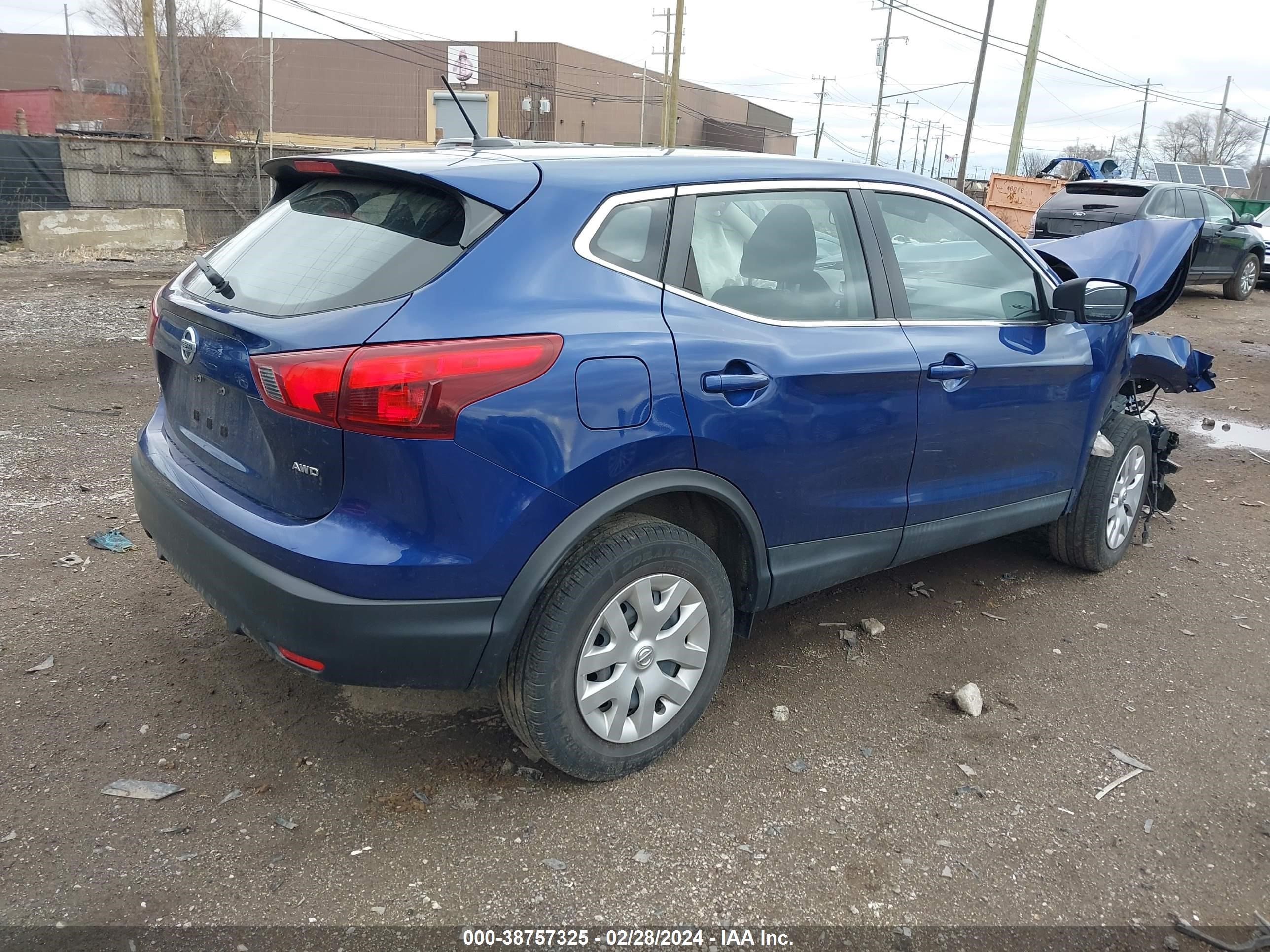 Photo 3 VIN: JN1BJ1CR4KW326022 - NISSAN ROGUE 