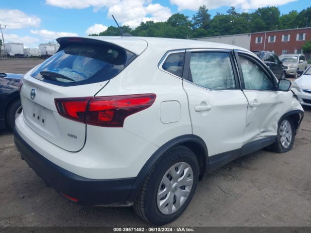 Photo 3 VIN: JN1BJ1CR4KW335318 - NISSAN ROGUE SPORT 