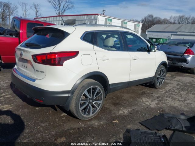 Photo 3 VIN: JN1BJ1CR4KW336940 - NISSAN ROGUE SPORT 