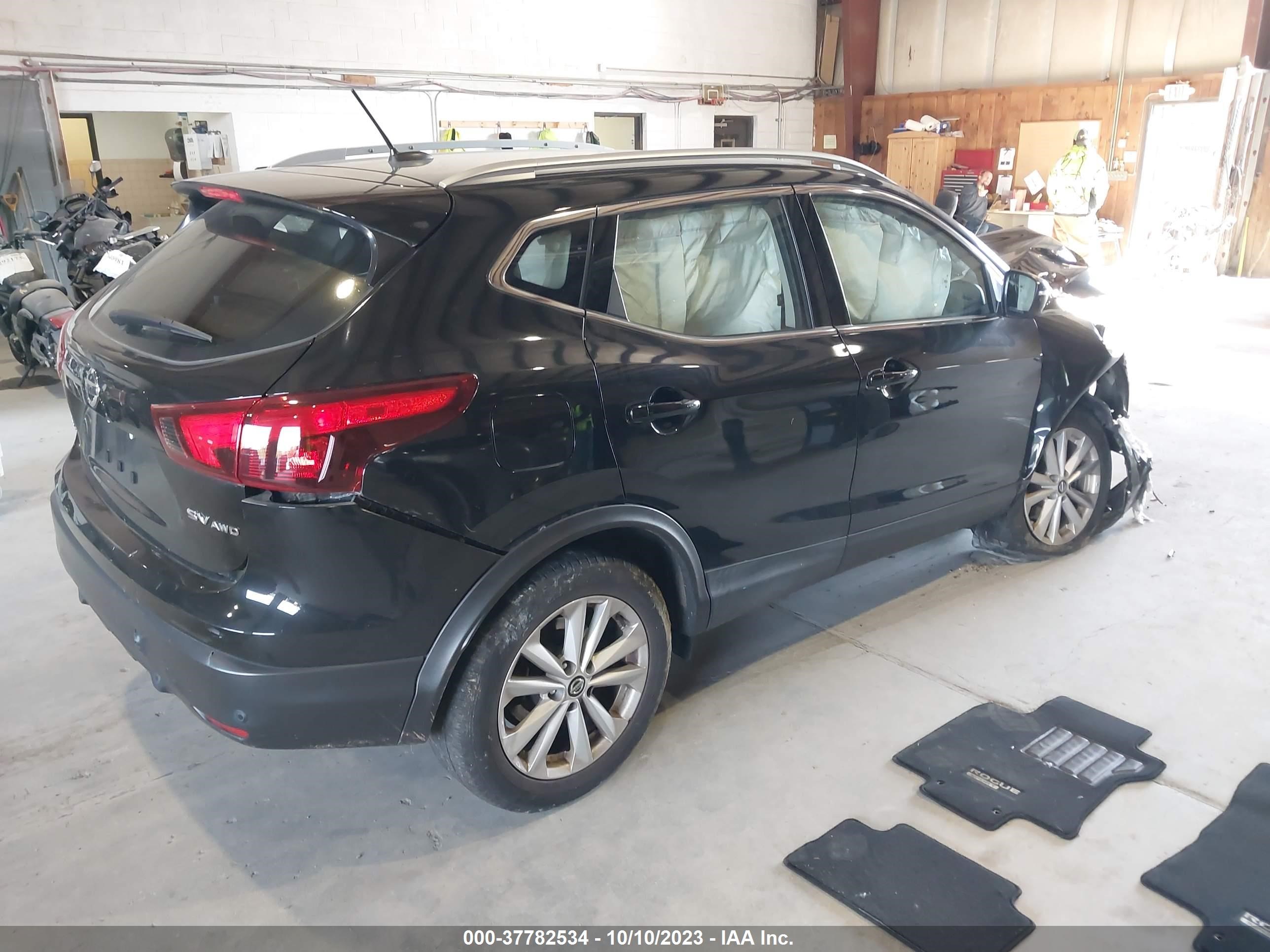 Photo 3 VIN: JN1BJ1CR4KW353074 - NISSAN ROGUE 