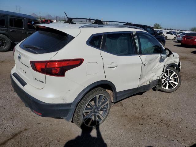 Photo 2 VIN: JN1BJ1CR5HW114965 - NISSAN ROGUE 