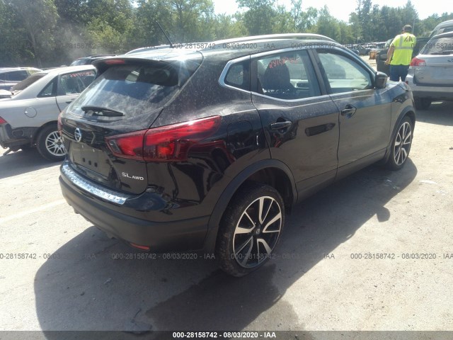 Photo 3 VIN: JN1BJ1CR5JW202050 - NISSAN ROGUE 