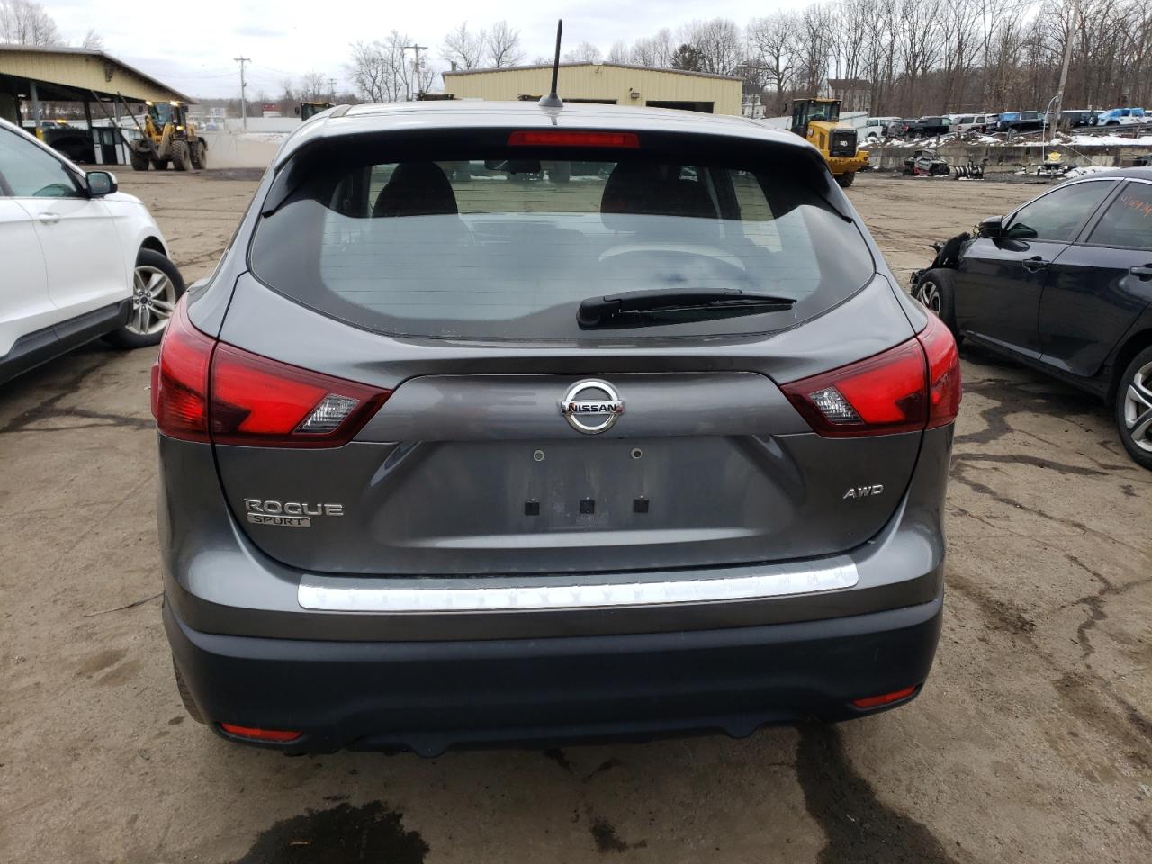 Photo 5 VIN: JN1BJ1CR5JW266850 - NISSAN ROGUE 