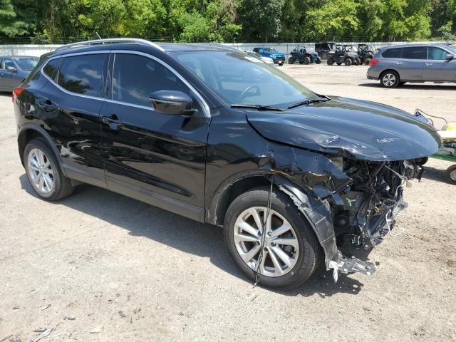 Photo 3 VIN: JN1BJ1CR5JW283910 - NISSAN ROGUE 