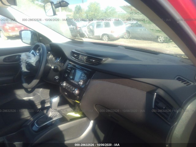 Photo 4 VIN: JN1BJ1CR5JW286564 - NISSAN ROGUE 