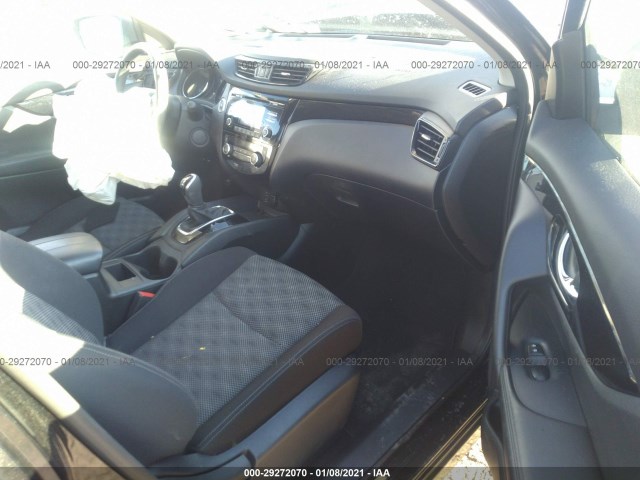 Photo 4 VIN: JN1BJ1CR6HW110813 - NISSAN ROGUE 