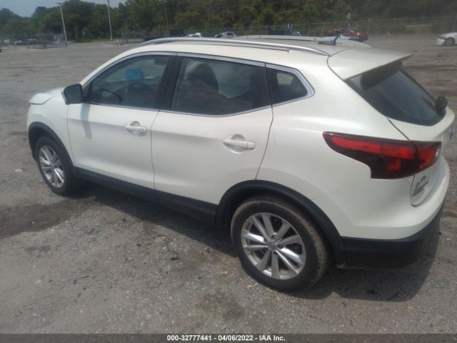 Photo 2 VIN: JN1BJ1CR6HW131628 - NISSAN ROGUE SPORT 