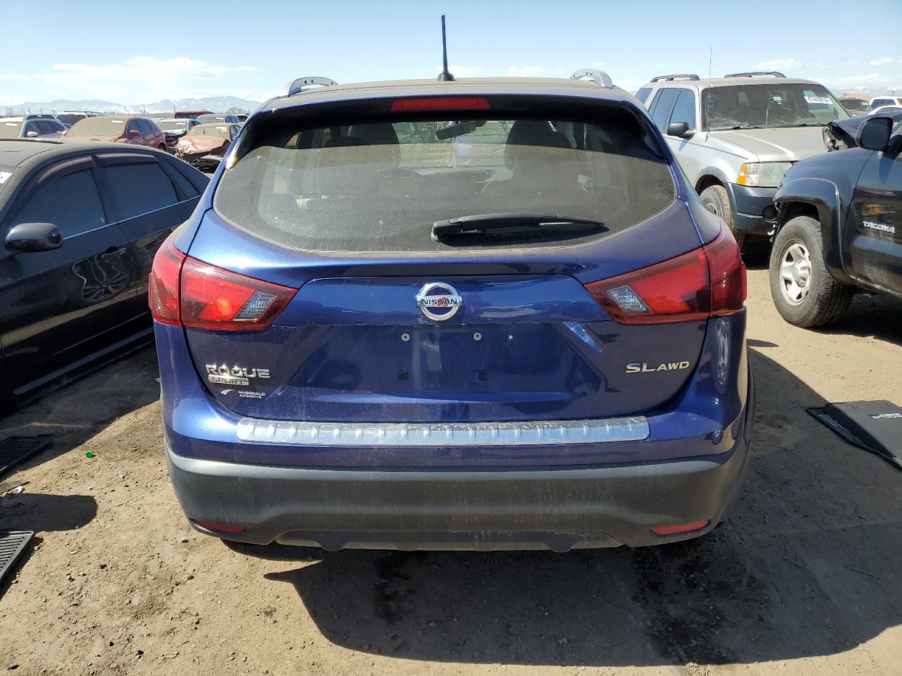 Photo 5 VIN: JN1BJ1CR6JW254058 - NISSAN ROGUE 