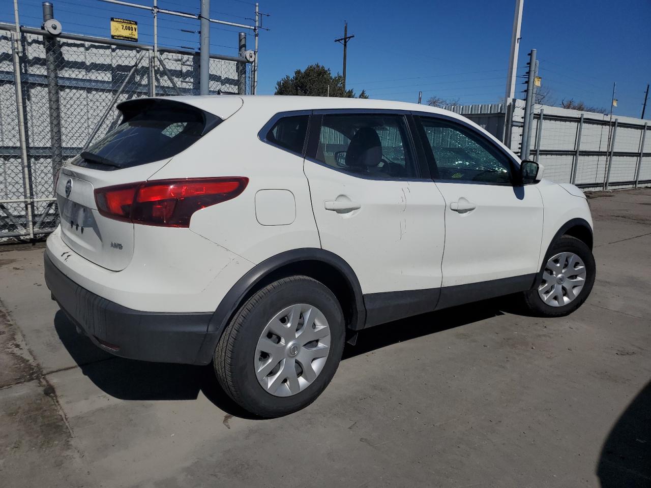 Photo 2 VIN: JN1BJ1CR6KW316267 - NISSAN ROGUE 