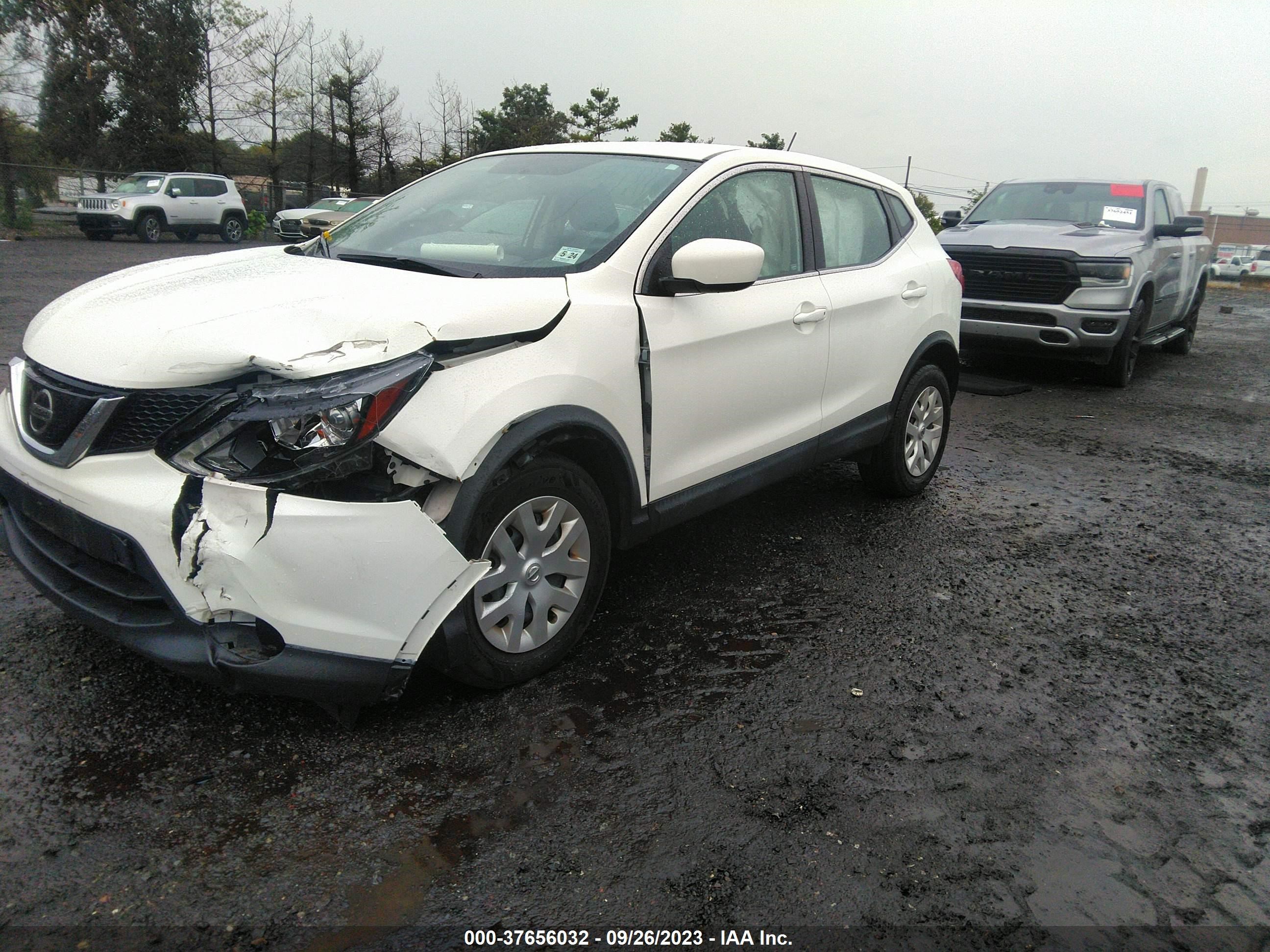 Photo 1 VIN: JN1BJ1CR6KW326040 - NISSAN ROGUE 