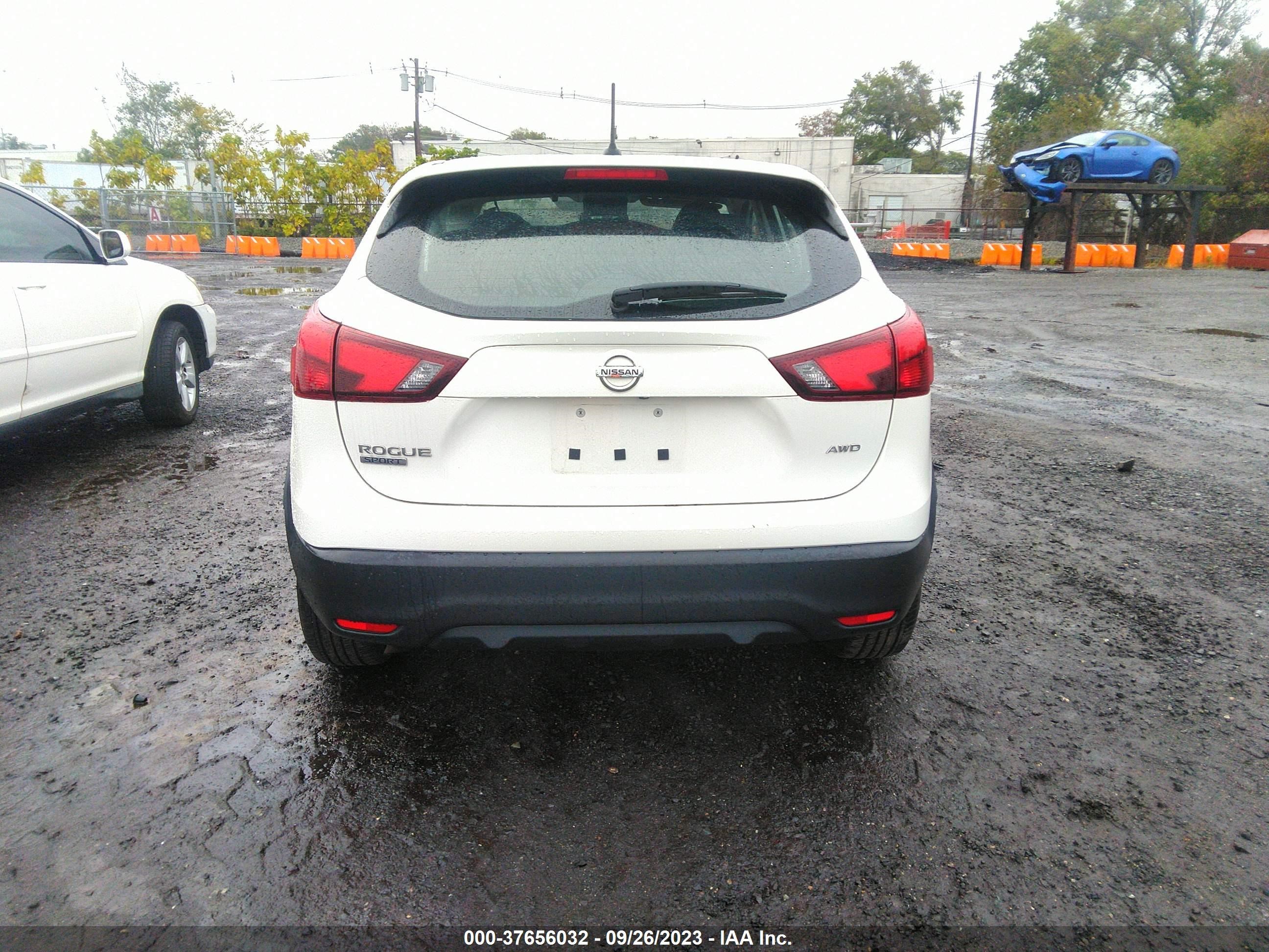 Photo 15 VIN: JN1BJ1CR6KW326040 - NISSAN ROGUE 