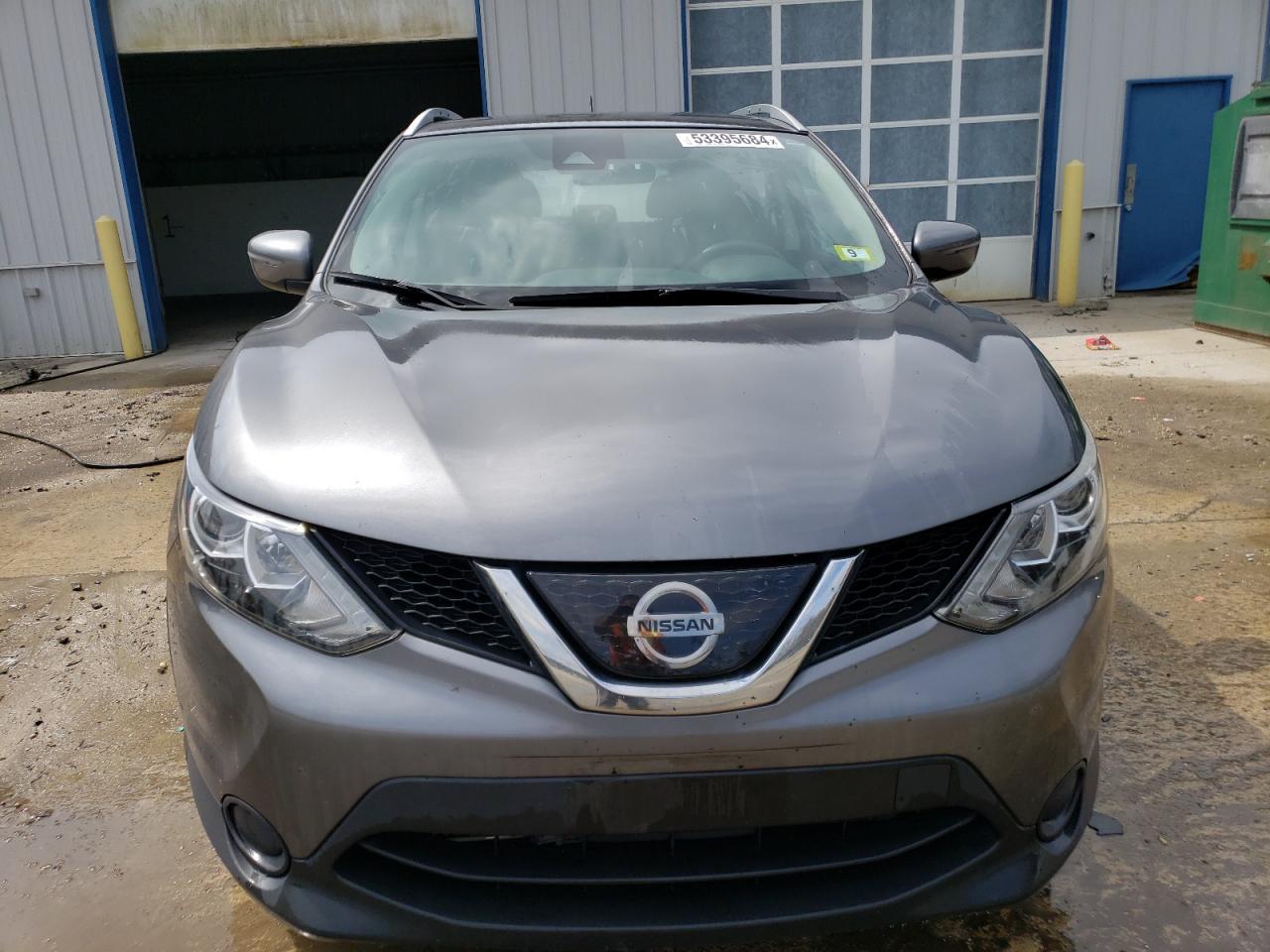 Photo 4 VIN: JN1BJ1CR6KW334946 - NISSAN ROGUE 