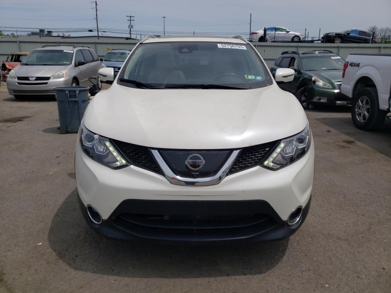 Photo 4 VIN: JN1BJ1CR7HW106740 - NISSAN ROGUE 