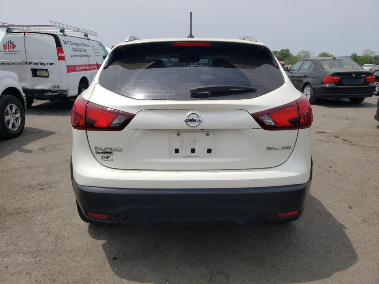 Photo 5 VIN: JN1BJ1CR7HW106740 - NISSAN ROGUE 