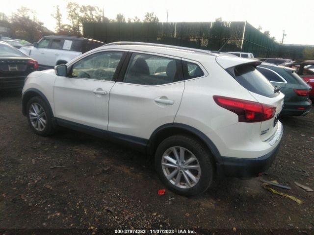 Photo 2 VIN: JN1BJ1CR7HW116880 - NISSAN ROGUE SPORT 