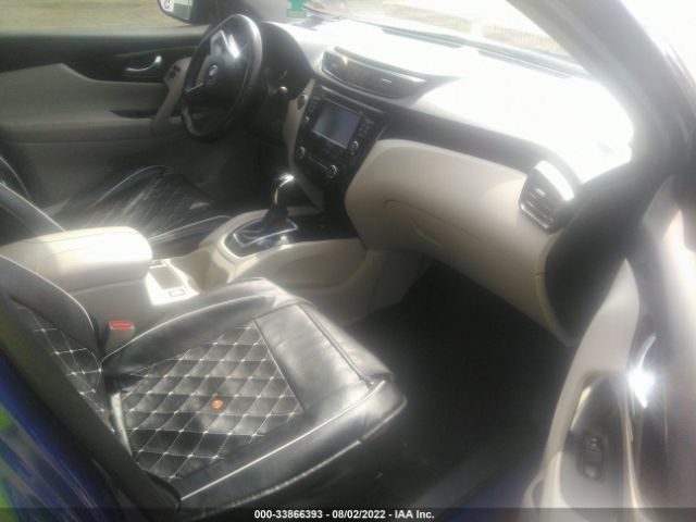 Photo 4 VIN: JN1BJ1CR7JW204463 - NISSAN ROGUE SPORT 