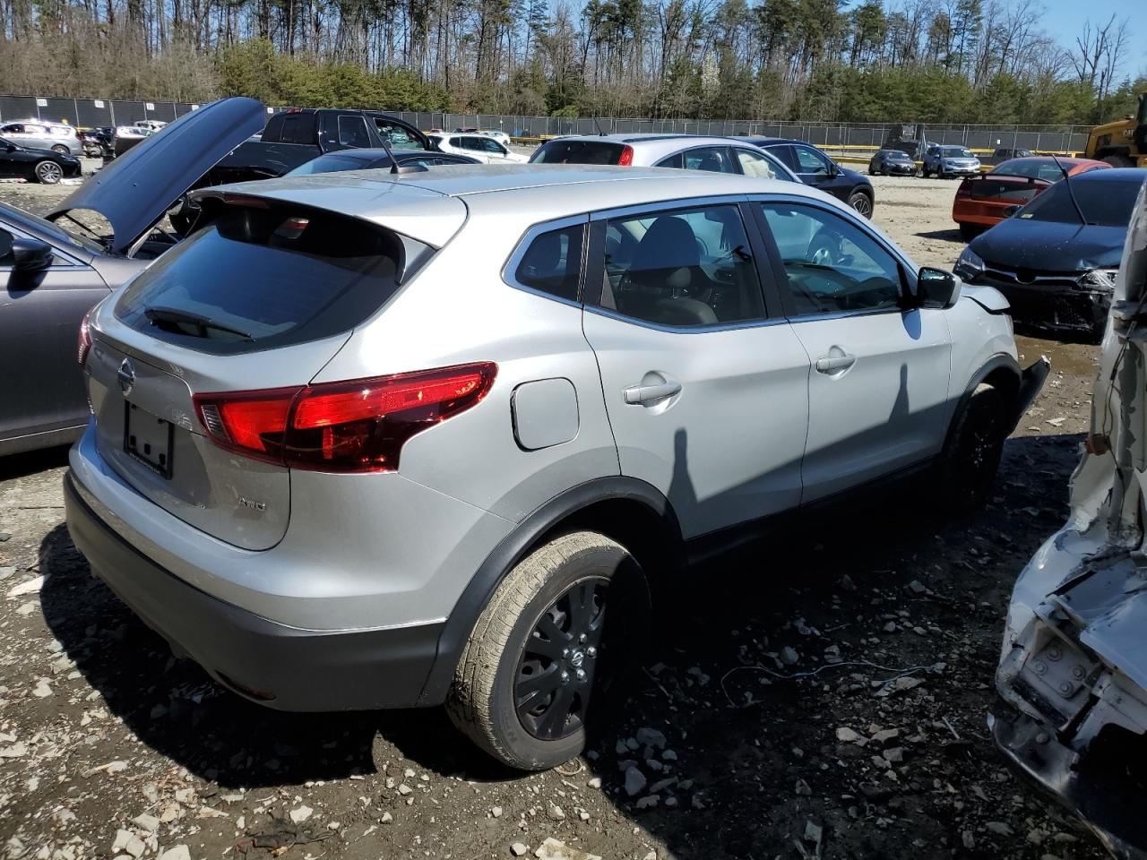 Photo 2 VIN: JN1BJ1CR7KW323700 - NISSAN ROGUE 