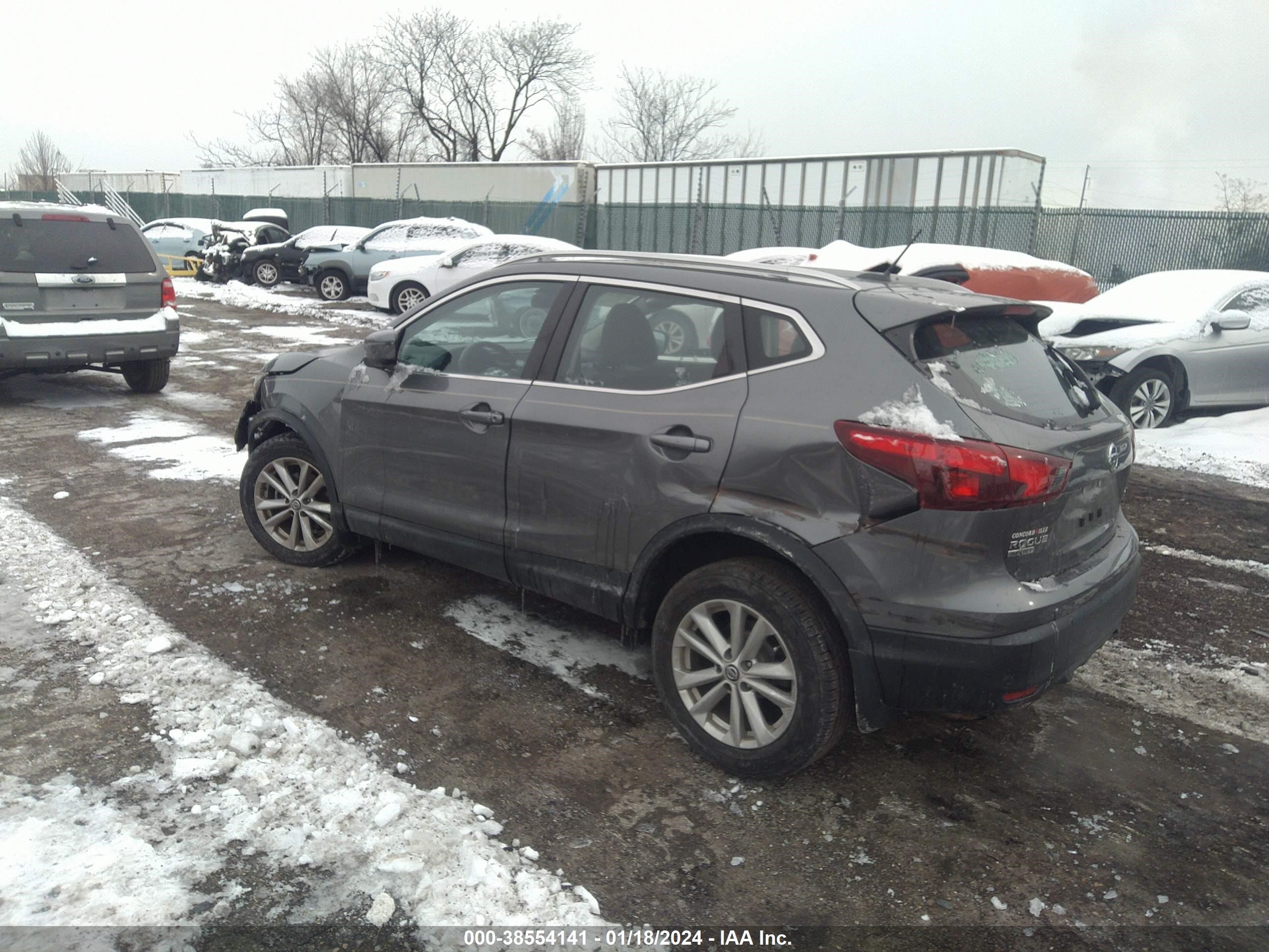 Photo 2 VIN: JN1BJ1CR7KW334390 - NISSAN ROGUE 